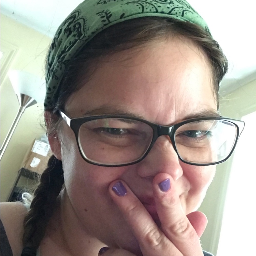 Meet your Posher, Adrienne